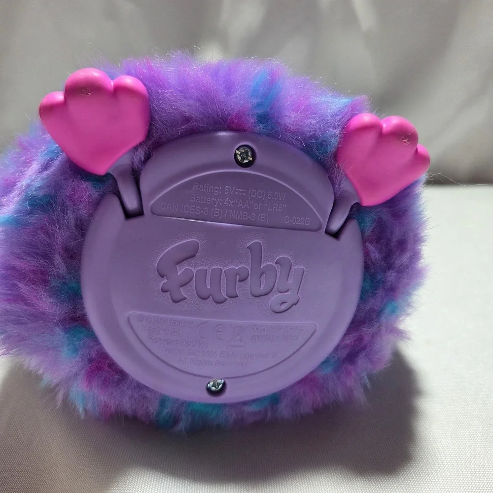 Hasbro Furby Interactive Plush Toy  Tie Dye 2023 Light Up‎ Ears F6743- Tested